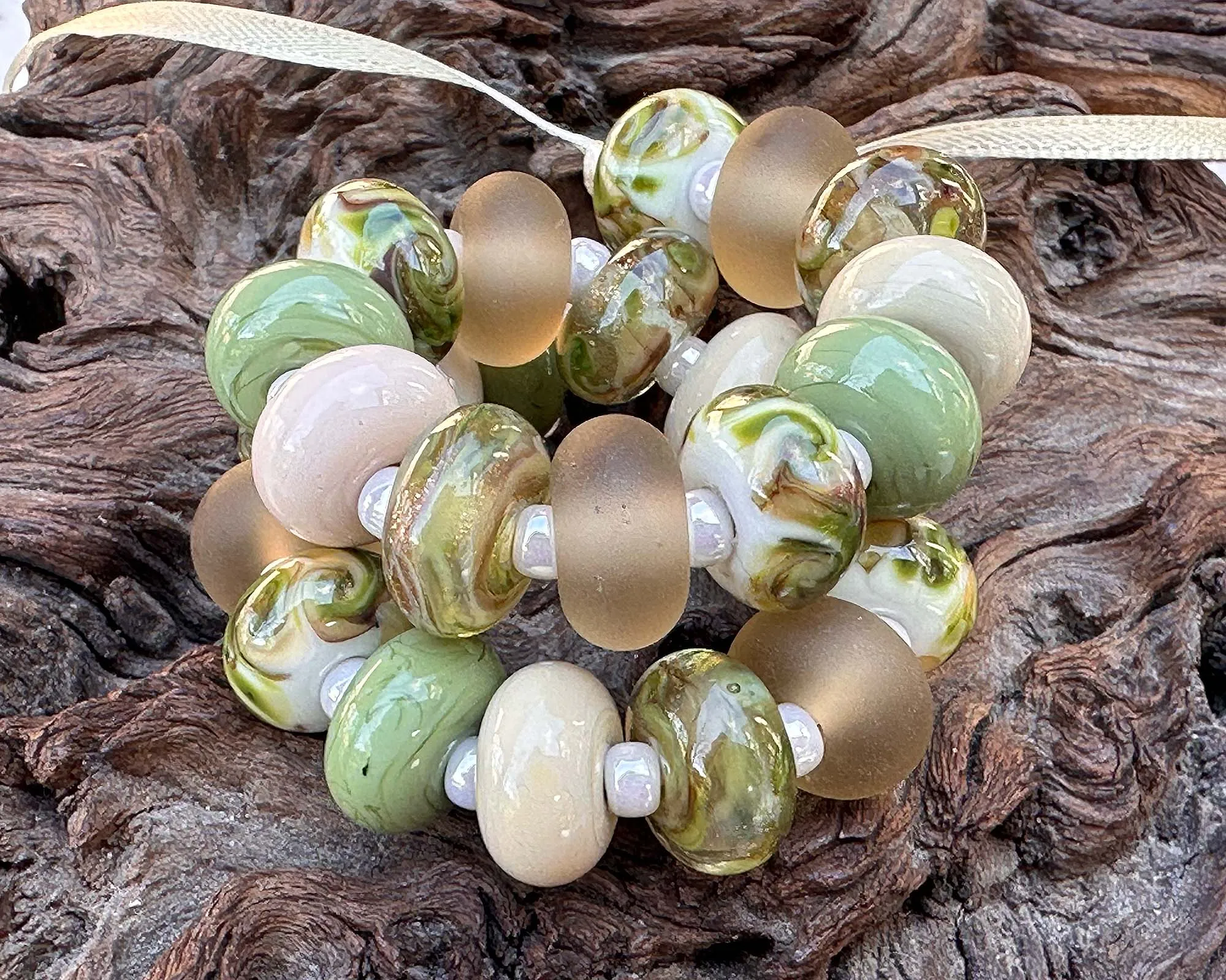 25 Mossy Oak Green Lampwork Beads Set SRA