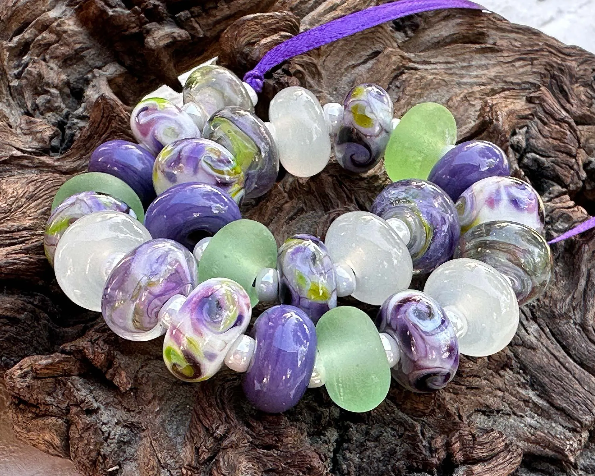 25 Wisteria Blooms Purple Lampwork Beads Set SRA