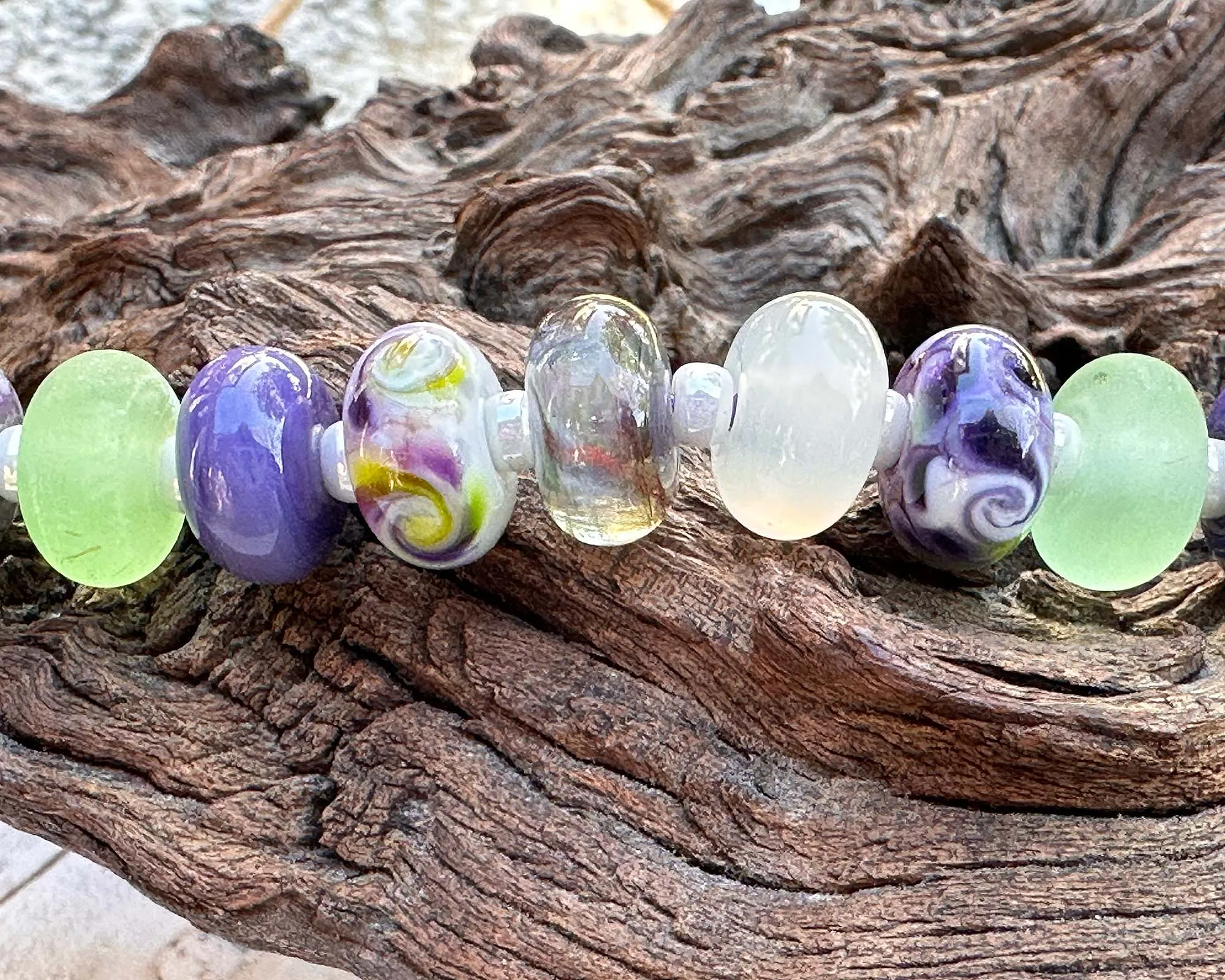 25 Wisteria Blooms Purple Lampwork Beads Set SRA