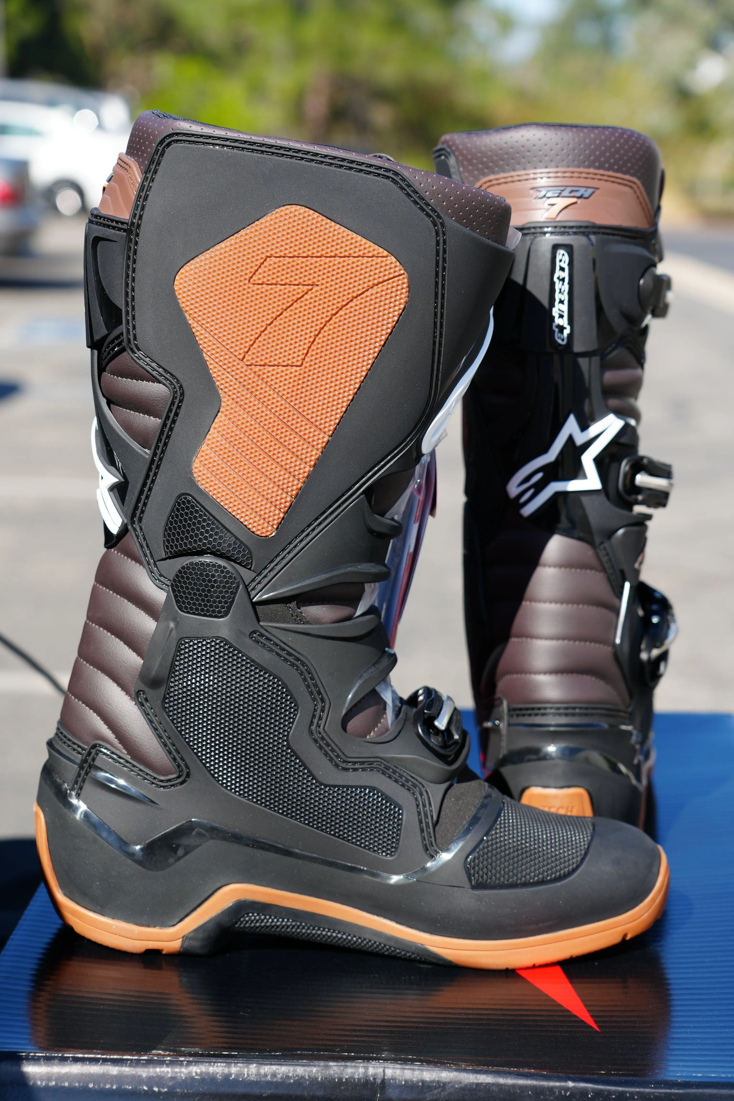 Alpinestars Tech 7 Enduro Black/Dark Brown Boots