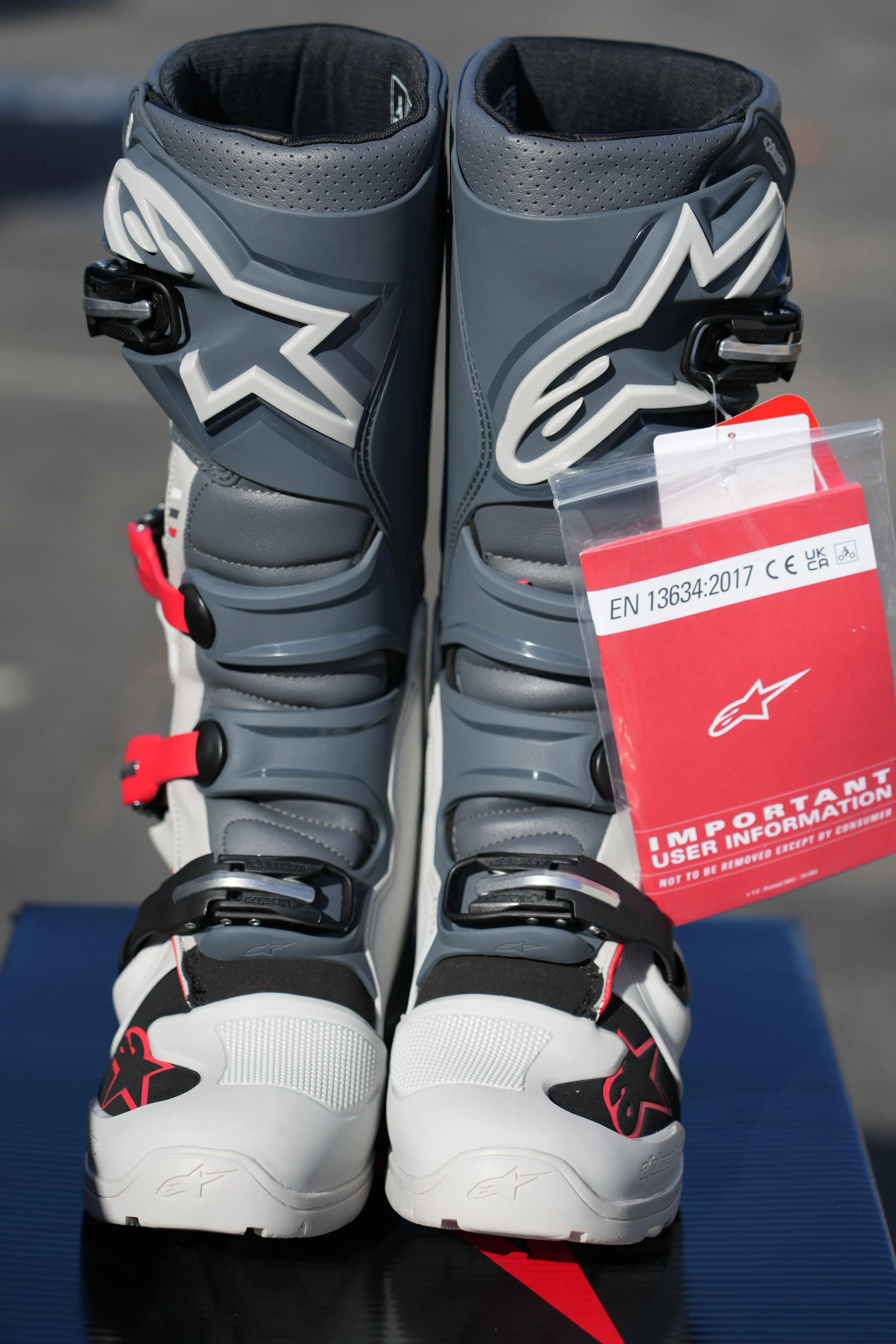 Alpinestars Tech 7 Enduro Boots - Light Gray/Dark Gray/Bright Red - CLOSEOUT