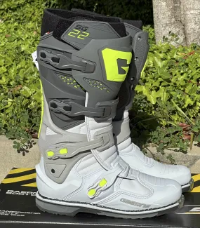 Gaerne SG-22 Boots - Anthracite/White/Grey