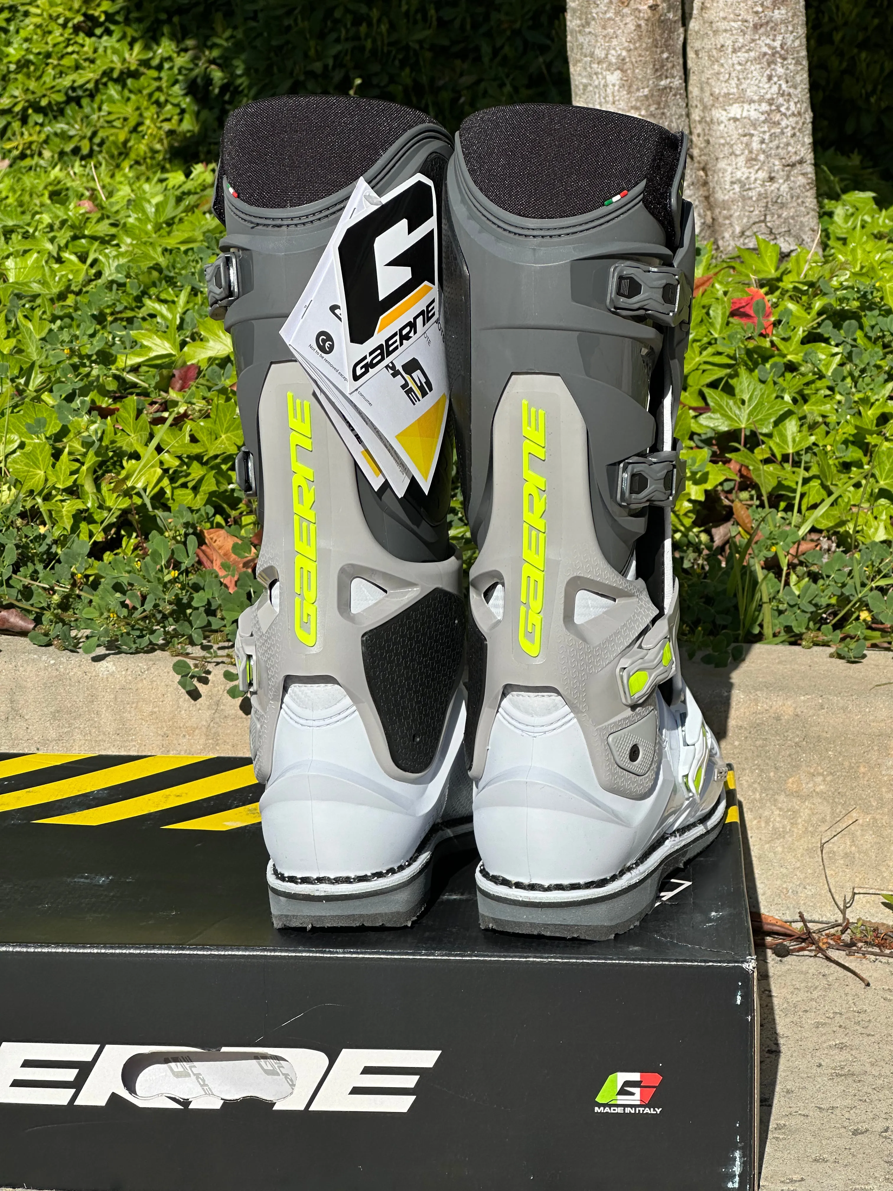 Gaerne SG-22 Boots - Anthracite/White/Grey