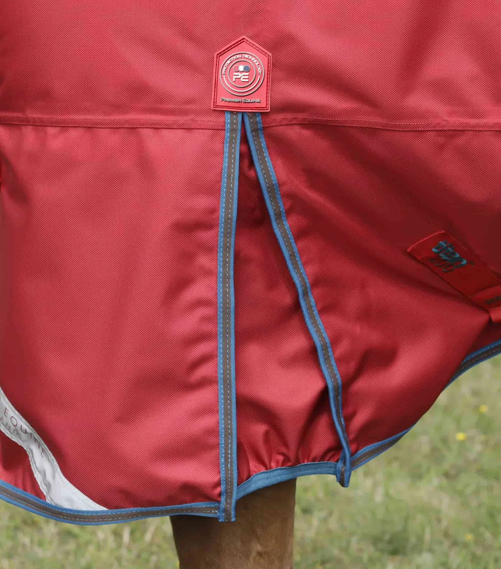 Premier Equine Titan 200g Turnout Rug with Snug Fit Neck Cover