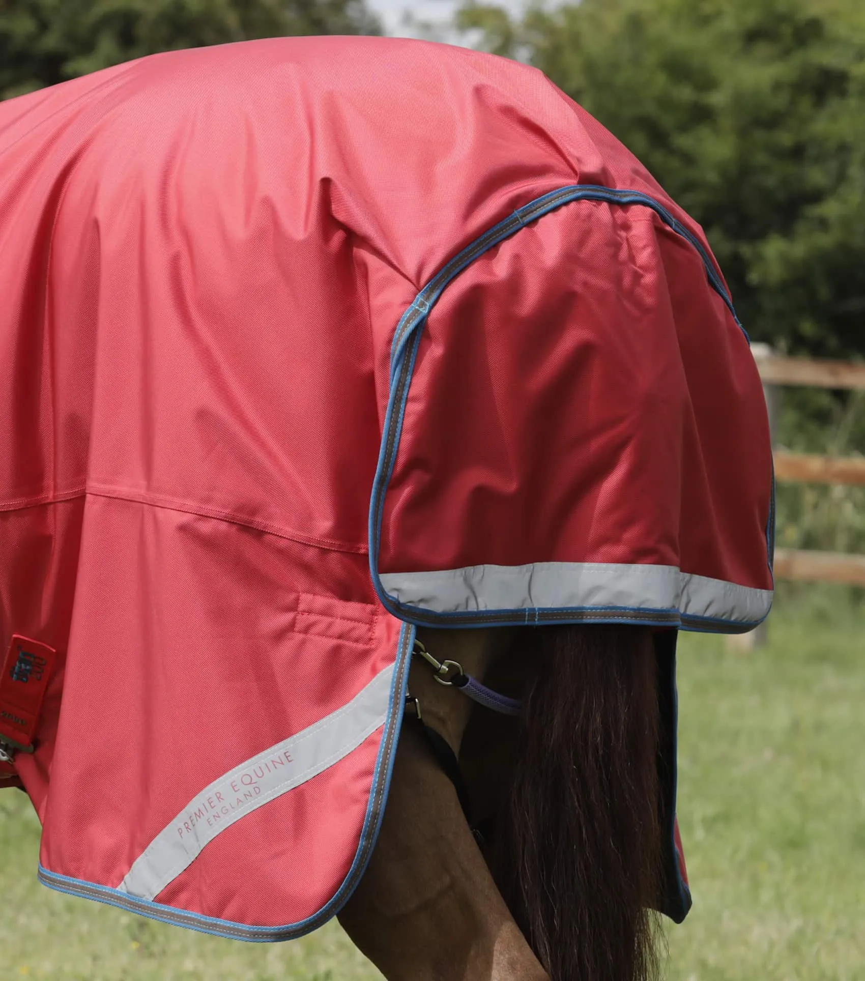 Premier Equine Titan 200g Turnout Rug with Snug Fit Neck Cover