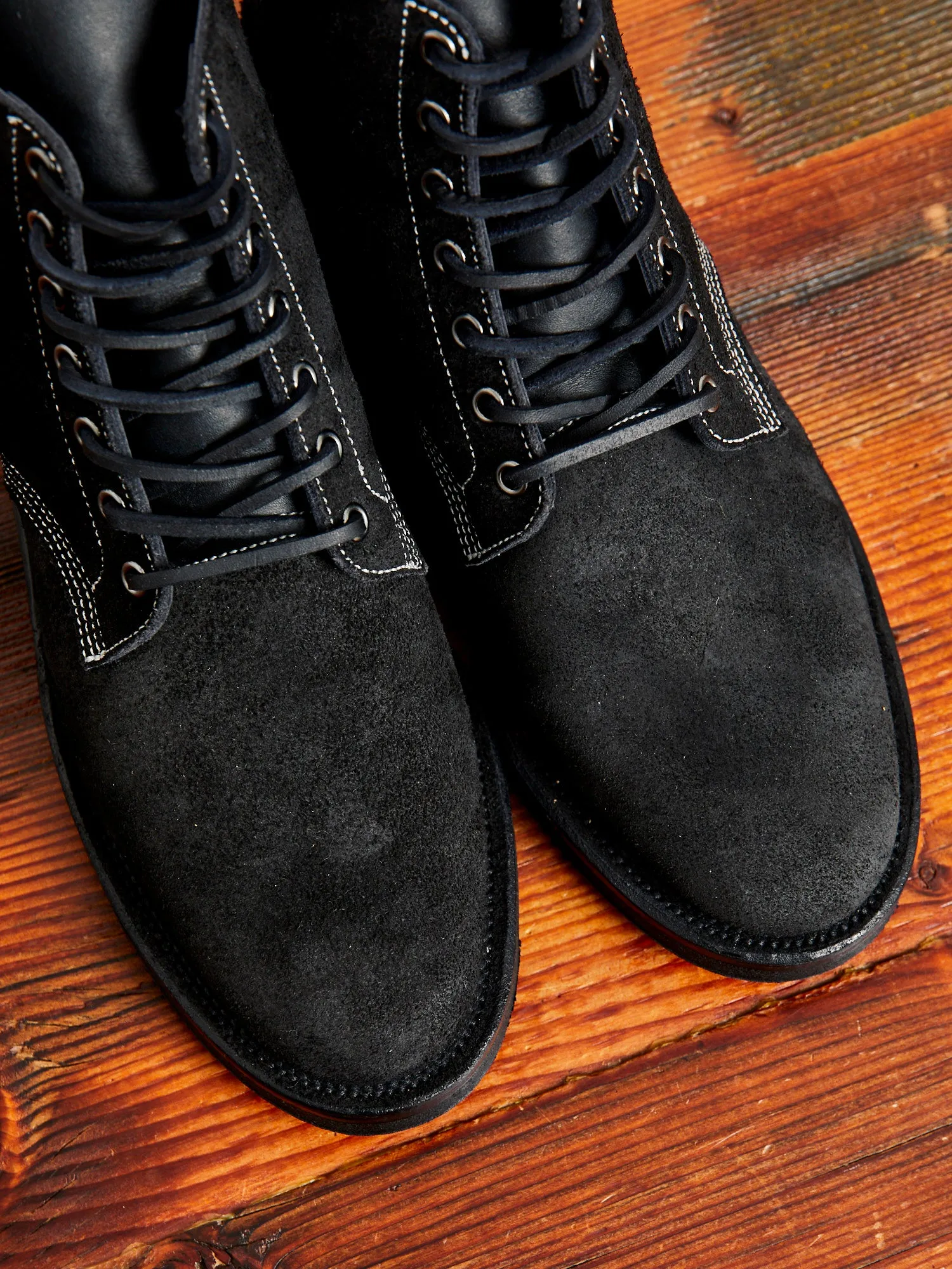 The Boondocker Boot 2030 in Black Rough-Out