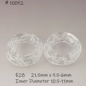 White and Clear Twist Circle Pair